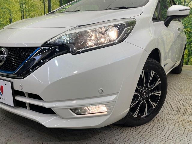 ��Ԃ�r�V���ɂ��ǍD�Ȏ��E�ň��S�ȑ��s������]�������ɂ́y���P�xLED�w�b�h���C�g�z�̎�t����������!�����̂��q�l�ɂ��D�]���������Ă���܂���