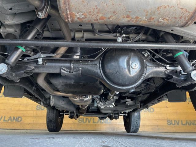 ����肪���ꂢ�Ȃ����ɁA�h�K���H�̎{�H���I�X�X���B�~��n��͂������A���ݕ��ɂ��Z���̕���A��Ń}�����E�E�B���^�[�X�|�[�c���������ɂ��D�]���������Ă���܂��B