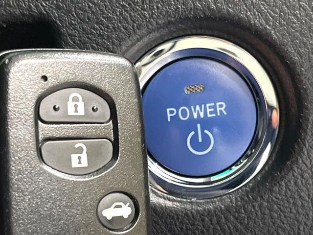 �y�X�}�[�g�L�[�z�J�o����|�P�b�g�ɓ��ꂽ�܂܂ł��h�A�̎{���E�������\�ȃX�}�[�g�L�[�𑕔��B�G���W���̃I���E�I�t�����J�M�����o���K�v����������Ƃ��Ă��֗��ł���