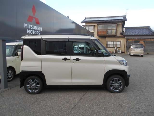 デリカミニG プレミアム 4WD