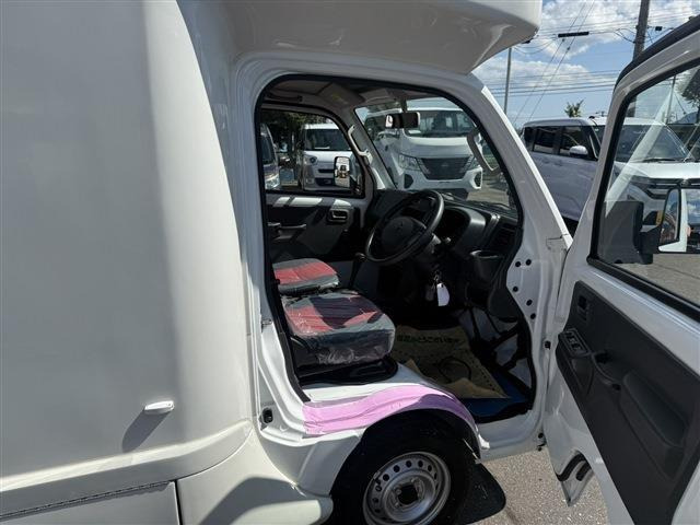 �[�ԑO�ɓ��O���̃N���[�j���O���������܂��B�e��R�[�e�B���O(�ʓr�L��)�����p�ӂ��Ă���܂��̂ŁA���񂲑��k���������B