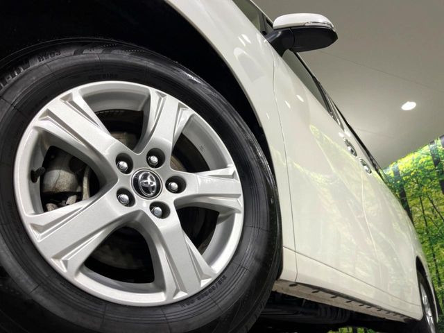 【純正16インチアルミホイール】外観にマッチした純正アルミホイールを装着しております。各種社外アルミホイールや、スタッドレスタイヤも取扱いしております。是非ご相談ください♪