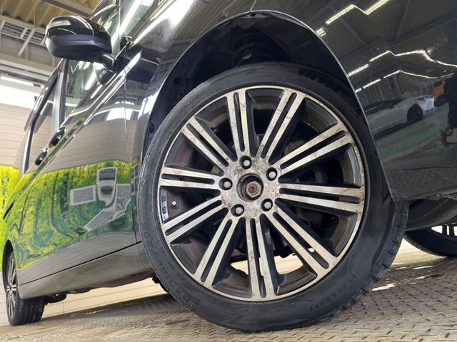 �y17�C���`�A���~�z�C�[���z�O�ςɃ}�b�`�����A���~�z�C�[���𑕒����Ă���܂��B�e��A���~�z�C�[����A�X�^�b�h���X�^�C�����戵�����Ă���܂��B���񂲑��k����������