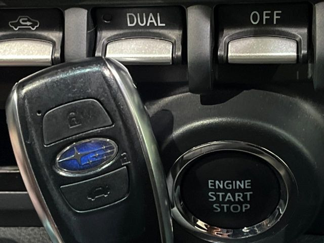 �y�A�N�Z�X�L�[&�v�b�V���X�^�[�g�z�J�o����|�P�b�g�ɓ��ꂽ�܂܂ł��h�A�̎{���E�������\�ȃX�}�[�g�L�[�𑕔��B�G���W���̃I���E�I�t�����J�M�����o���K�v�������A�{�^�����v�b�V�����邾����OK��