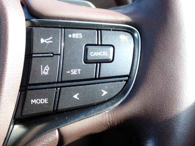 �y�N���[�Y�R���g���[���z�������H�ł̒��������s���y�Ɂ�A�N�Z���y�_���𓥂܂��Ɏԑ������ɕۂ��Ƃ��\�ł��B�O���̎ԗ������m���ĎԊԂ�ۂ悤�ɑ��x���߂��Ă���܂�!!