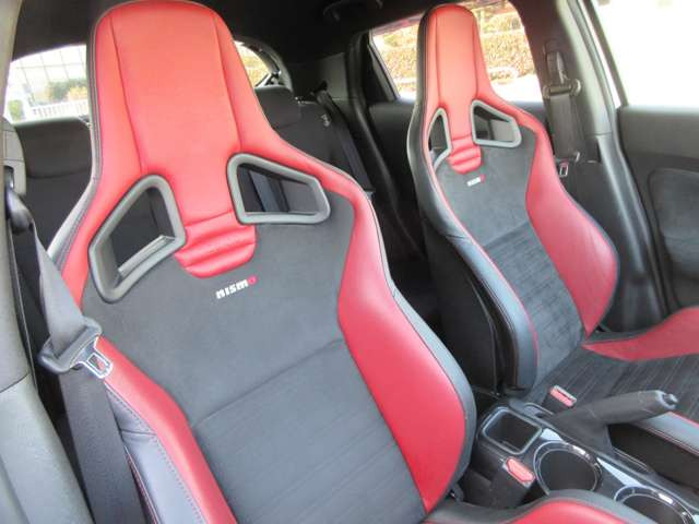 ジューク1.6 NISMO RS 4WD