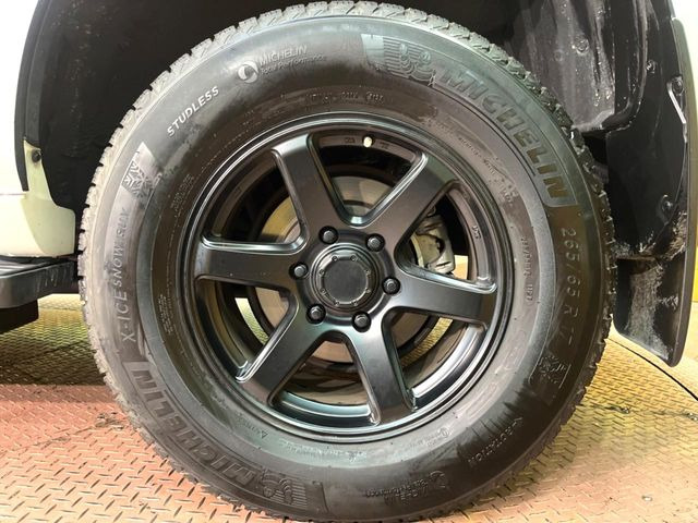 �y17�C���`�A���~�z�C�[���z�O�ςɃ}�b�`�����A���~�z�C�[���𑕒����Ă���܂��B�e��A���~�z�C�[����A�X�^�b�h���X�^�C�����戵�����Ă���܂��B���񂲑��k����������