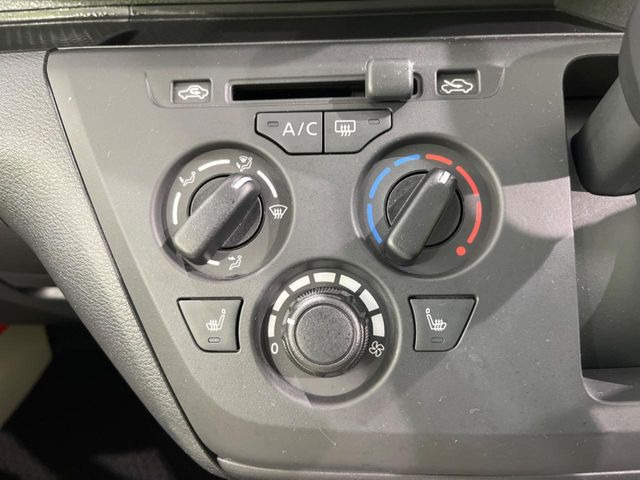 �y�V�[�g�q�[�^�[�z�������ɏd�󂷂�V�[�g�q�[�^�[!�G�A�R����葁�����܂��Ă����̂Ŋ�����̐l�����S�ł��ˁ�G�A�R���̉����͊������邩����A�Ƃ������ɂ����������߂ł��B