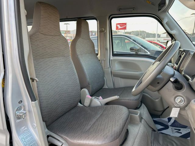 �^�]�Ȃ܂��ɂ͏\���ȃX�y�[�X������A�啿�ȕ��ł��������^�]���Ă�����������ł��B