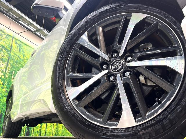 �y����18�C���`�A���~�z�C�[���z�O�ςɃ}�b�`���������A���~�z�C�[���𑕒����Ă���܂��B�e��ЊO�A���~�z�C�[����A�X�^�b�h���X�^�C�����戵�����Ă���܂��B���񂲑��k����������