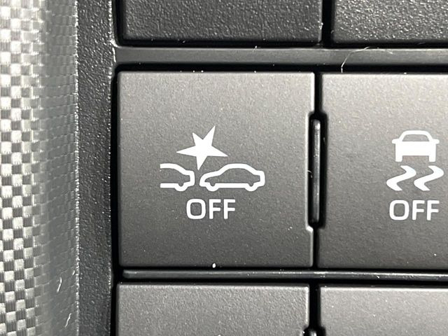 �y�X�}�[�g�A�V�X�g�z���s���ɑO���̎ԗ�����F�����A�Փ˂������Ȏ��͌x��ƃu���[�L�ŏՓˉ���Ɣ�Q�y�����A�V�X�g�B�����S�Ƀh���C�u�����y���݂��������܂��B