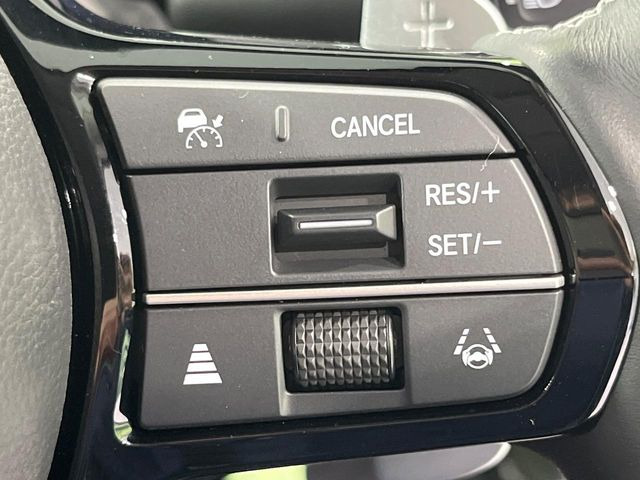 �y�A�_�v�e�B�u�N���[�Y�R���g���[���z�������H�ł̒��������s���y��!!�����ő��x��ۂN���[�Y�R���g���[�����A�Փˌy���V�X�e���ƘA�g���A�O���̎ԗ������m���ĎԊԂ�ۂ悤�ɑ��x���߂��Ă���܂�!!