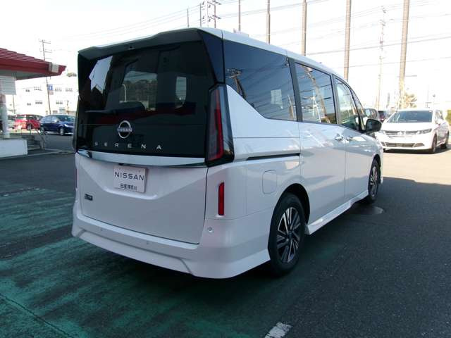 セレナ2.0 ハイウェイスターV