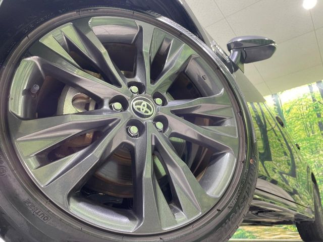 �y����17�C���`�A���~�z�C�[���z�O�ςɃ}�b�`���������A���~�z�C�[���𑕒����Ă���܂��B�e��ЊO�A���~�z�C�[����A�X�^�b�h���X�^�C�����戵�����Ă���܂��B���񂲑��k����������