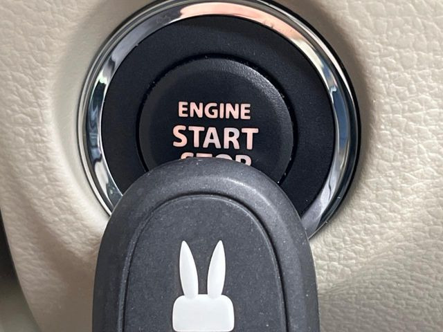 �y�L�[���X�X�^�[�g�V�X�e���z�J�o����|�P�b�g�ɓ��ꂽ�܂܂ł��h�A�̎{���E�������\�ȃX�}�[�g�L�[�𑕔��B�G���W���̃I���E�I�t�����J�M�����o���K�v����������Ƃ��Ă��֗��ł���