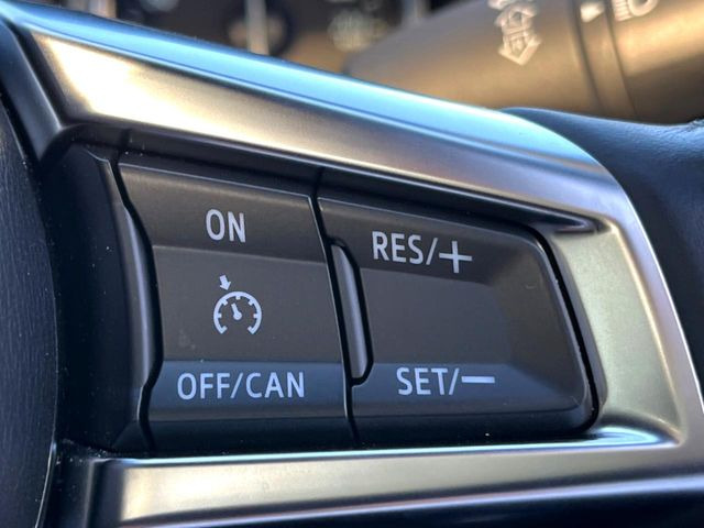 �y�N���[�Y�R���g���[���z�������H�����N���N���s�B�A�N�Z���𗣂��Ă���葬�x�ő��s���ł��A�������^�]���̕��S���y��!�����E�������ȒP�ȃX�C�b�`����Œ����ł��܂��B