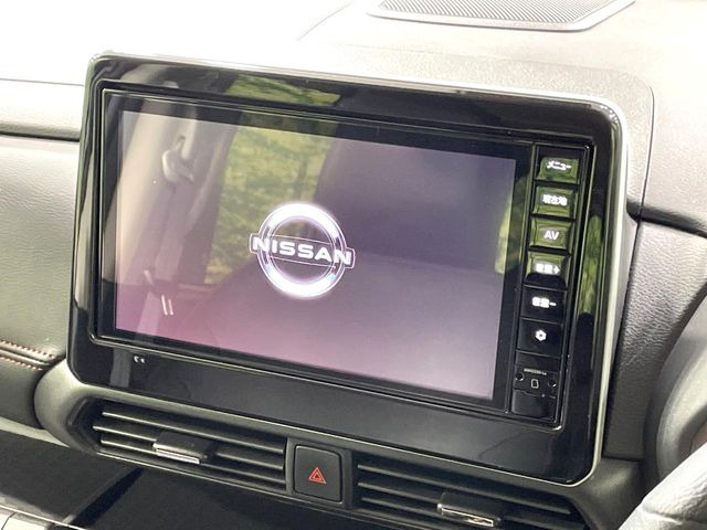 �y����9�C���`�i�r�z�l�C�̏����i�r�𑕔����Ă���܂��B�i�r�̎g���₷���͂������A�I�[�f�B�I�@�\���[��!�L�����v�◷�s�͂������A�ʋ΂┃�����ȂǕ��i�̃h���C�u���y�����Ȃ�͂���