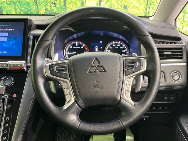 �y�����v�����X�e�A�����O�z�㎿�Ȋv���g�p���邱�ƂŁA��ɂ����������݂ƂĂ��^�]���₷���n���h���ł���