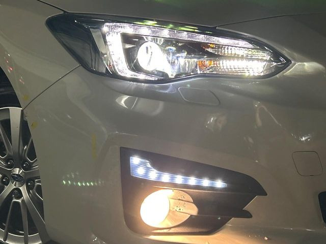 �yLED�w�b�h���C�g�z���V����ԑ��s�����ǍD�Ȏ��E���m�ۂ����S���ĉ^�]�ł��鍂�P�xLED�w�b�h���C�g�𑕔�!�_�����x�������A����d�͂��}�����Ă��܂��B