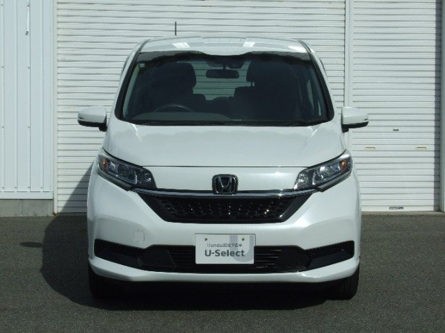 フリード1.5 G サイドリフトアップシート 4WD