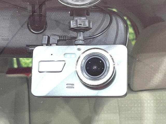 �y�h���C�u���R�[�_�[�z�h���C�u���R�[�_�[����!���s���͂������A������^�]�⎖�̂ɑ��������ہA�f���ŋL�^���A����̃��X�N�ɔ����܂��B���L�^�pSD�J�[�h�͂��q�l�����g�ł��������������K�v������܂��B