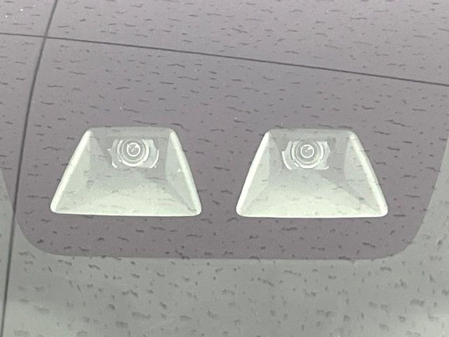 �y�g���^�Z�[�t�e�B�Z���X�z���s���ɑO���̎ԗ�����F�����A�Փ˂������Ȏ��͌x��ƃu���[�L�ŏՓˉ���Ɣ�Q�y�����A�V�X�g�B�����S�Ƀh���C�u�����y���݂��������܂��B