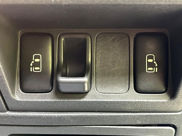 �y�����p���[�X���C�h�h�A�z�X�}�[�g�L�[��^�]�Ȃ̃X�C�b�`�Ō�ȗ����X���C�h�h�A�̊J���\���d��������͂����ăh�A���J����K�v�������A�����Ȃ��q�l�ł��ȒP�ɊJ���߂ł����K�ł���