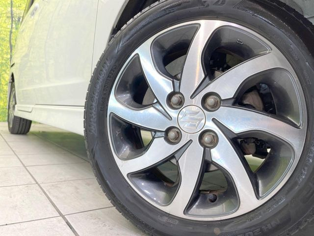 �y����14�C���`�A���~�z�C�[���z�O�ςɃ}�b�`���������A���~�z�C�[���𑕒����Ă���܂��B�e��ЊO�A���~�z�C�[����A�X�^�b�h���X�^�C�����戵�����Ă���܂��B���񂲑��k����������