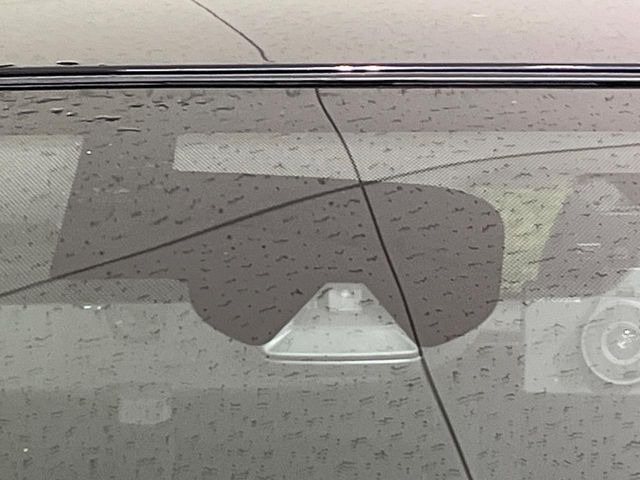 �y�G�}�[�W�F���V�[�u���[�L�z���s���ɑO���̎ԗ�����F�����A�Փ˂������Ȏ��͌x��ƃu���[�L�ŏՓˉ���Ɣ�Q�y�����A�V�X�g�B�����S�Ƀh���C�u�����y���݂��������܂��B