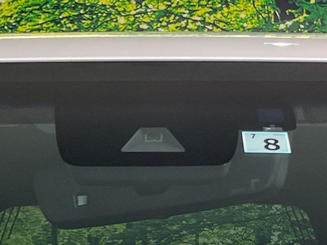 �y�g���^�Z�[�t�e�B�Z���X�z���s���ɑO���̎ԗ�����F�����A�Փ˂������Ȏ��͌x��ƃu���[�L�ŏՓˉ���Ɣ�Q�y�����A�V�X�g�B�����S�Ƀh���C�u�����y���݂��������܂��B