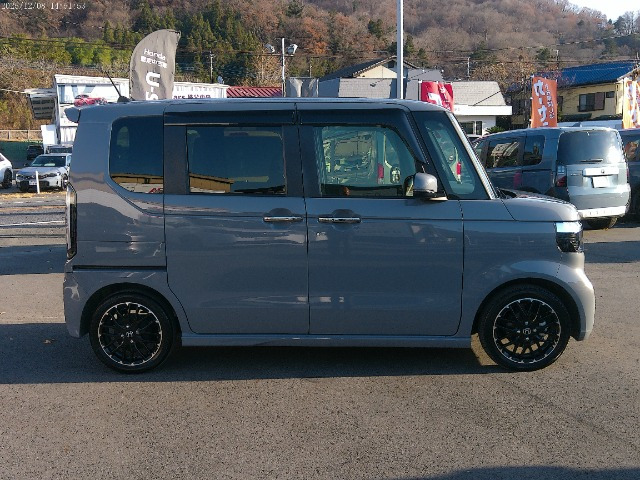 N-BOXカスタムターボ コーディネートスタイル モノトーン