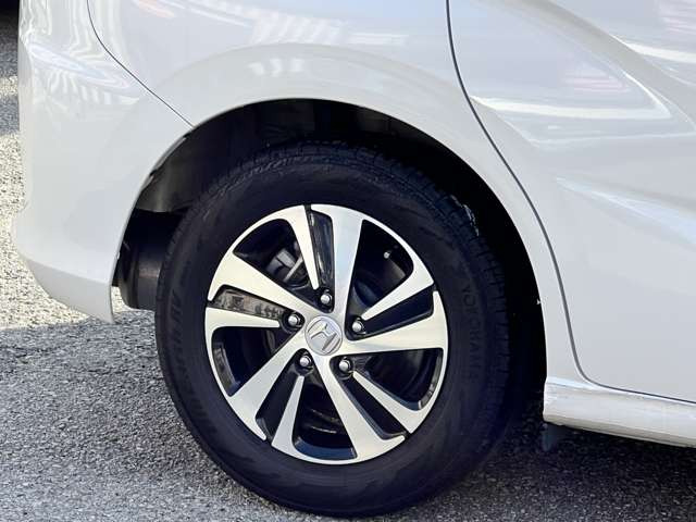 ���Ђ́A���q���܂̃j�[�Y�ɂ������o����悤�A�L�x�ȎԎ����葵���Ă���܂��B����芷���̍ۂ��A����A��낵�����肢�������܂��B