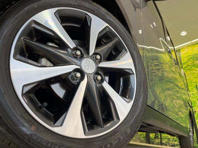 �y����15�C���`�A���~�z�C�[���z�O�ςɃ}�b�`���������A���~�z�C�[���𑕒����Ă���܂��B�e��ЊO�A���~�z�C�[����A�X�^�b�h���X�^�C�����戵�����Ă���܂��B���񂲑��k����������