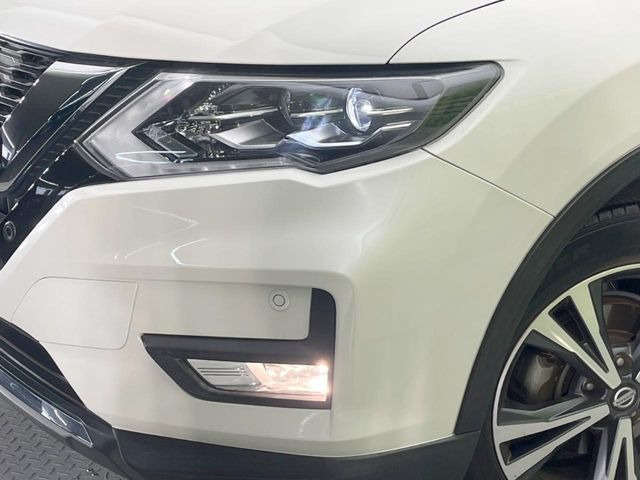 �yLED�w�b�h���C�g�z���V����ԑ��s�����ǍD�Ȏ��E���m�ۂ����S���ĉ^�]�ł��鍂�P�xLED�w�b�h���C�g�𑕔�!�_�����x�������A����d�͂��}�����Ă��܂��B