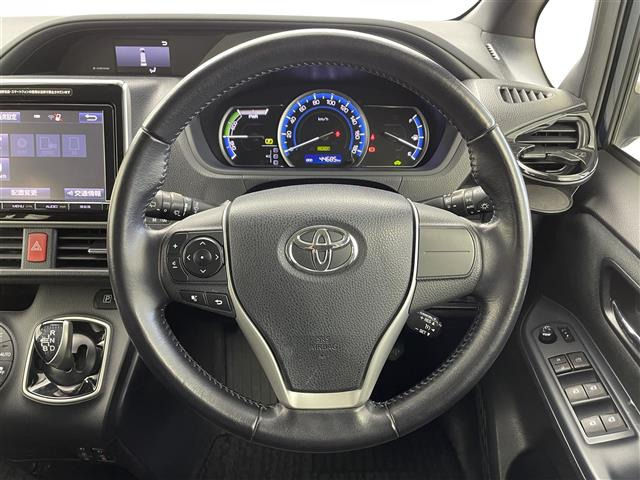 ヴォクシー1.8 ハイブリッド V