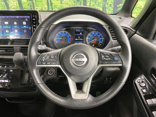 �y�����v�����X�e�A�����O�z�㎿�Ȋv���g�p���邱�ƂŁA��ɂ����������݂ƂĂ��^�]���₷���n���h���ł���