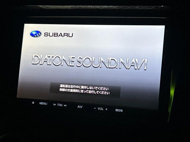 �y�����i�r�z�l�C�̏����i�r�𑕔����Ă���܂��B�i�r�̎g���₷���͂������A�I�[�f�B�I�@�\���[��!�L�����v�◷�s�͂������A�ʋ΂┃�����ȂǕ��i�̃h���C�u���y�����Ȃ�͂���