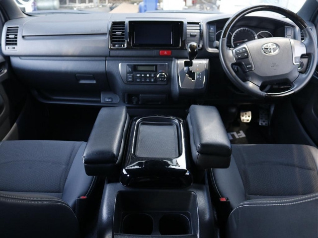 ハイエースバン2.8 スーパーGL ダークプライムII ロング ディーゼル