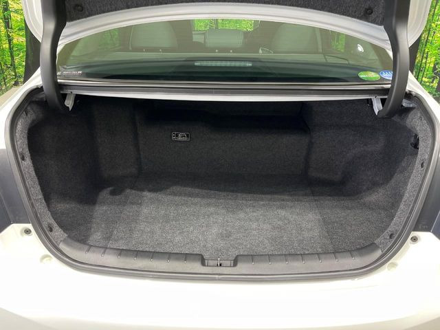 ���i�̂���������ʋ΁A���}���ɏ\���ȉ׎��X�y�[�X���m�ۂ��Ă���܂��B