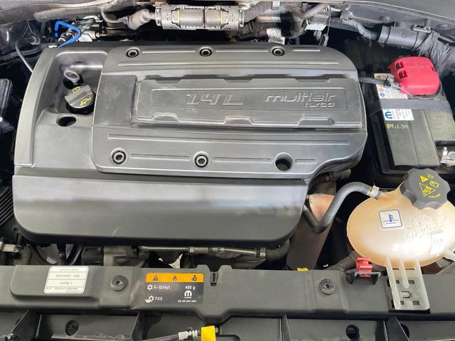 �����X�ł́A�e���[�J�[�̐�p�f�f�e�X�^�[�𓱓��B���Ǝ��i�����e�N�j�J���X�^�b�t���풓���Ă���܂��̂ŁA������̍ۂɂ����S���Ă����p���������܂��B