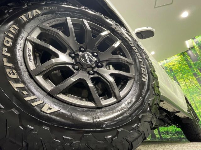 �yRAYS17�C���`�A���~�z�C�[���z�O�ςɃ}�b�`�����A���~�z�C�[���𑕒����Ă���܂��B�e��A���~�z�C�[����A�X�^�b�h���X�^�C�����戵�����Ă���܂��B���񂲑��k����������