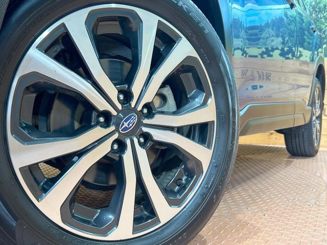 �y����18�C���`�A���~�z�C�[���z�O�ςɃ}�b�`���������A���~�z�C�[���𑕒����Ă���܂��B�e��ЊO�A���~�z�C�[����A�X�^�b�h���X�^�C�����戵�����Ă���܂��B���񂲑��k����������