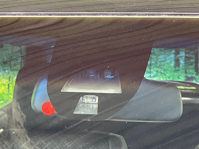 �y�V�e�B�u���[�L�A�N�e�B�u�V�X�e���z�ᑬ���s���ɑO���̎ԗ�����F�����A�Փ˂������Ȏ��͌x��ƃu���[�L�ŏՓˉ���Ɣ�Q�y�����A�V�X�g�B�����S�Ƀh���C�u�����y���݂��������܂��B