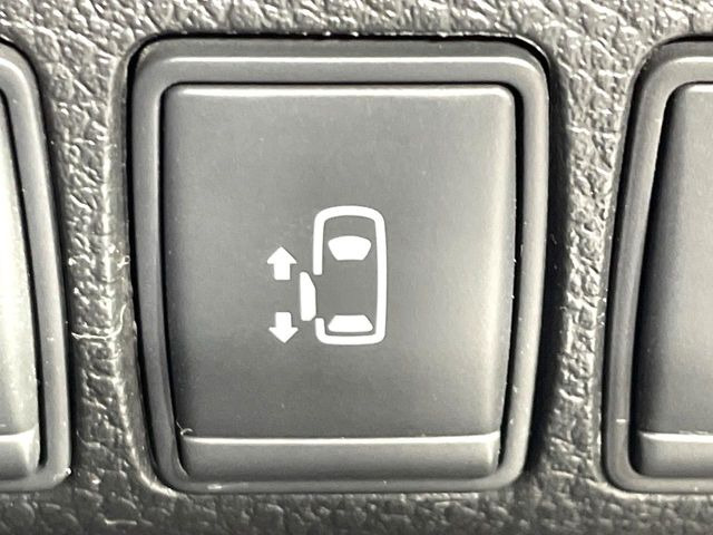 �y�����p���[�X���C�h�h�A�z�X�}�[�g�L�[��^�]�Ȃ̃X�C�b�`�Ō�ȗ����X���C�h�h�A�̊J���\���d��������͂����ăh�A���J����K�v�������A�����Ȃ��q�l�ł��ȒP�ɊJ���߂ł����K�ł���