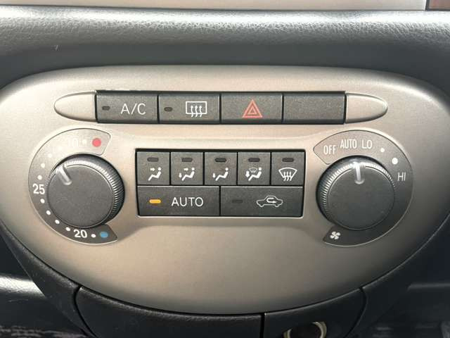 �I�[�g�G�A�R��