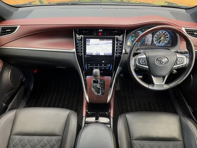 ハリアー2.5 ハイブリッド E-Four プレミアム アドバンスドパッケージ 4WD