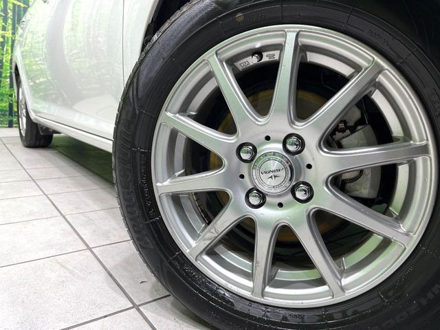 �y15�C���`�A���~�z�C�[���z�O�ςɃ}�b�`�����A���~�z�C�[���𑕒����Ă���܂��B�e��A���~�z�C�[����A�X�^�b�h���X�^�C�����戵�����Ă���܂��B���񂲑��k����������