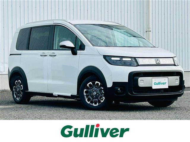 フリード1.5 e:HEV クロスター