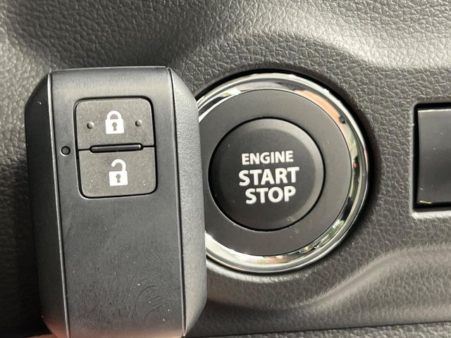 �y�L�[���X�X�^�[�g�V�X�e���z�J�o����|�P�b�g�ɓ��ꂽ�܂܂ł��h�A�̎{���E�������\�ȃX�}�[�g�L�[�𑕔��B�G���W���̃I���E�I�t�����J�M�����o���K�v����������Ƃ��Ă��֗��ł���