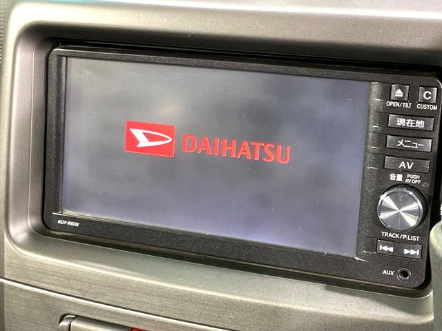 �y�����i�r�z�l�C�̏����i�r�𑕔����Ă���܂��B�i�r�̎g���₷���͂������A�I�[�f�B�I�@�\���[��!�L�����v�◷�s�͂������A�ʋ΂┃�����ȂǕ��i�̃h���C�u���y�����Ȃ�͂���